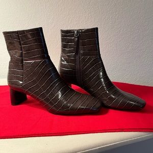 Croclike Booties